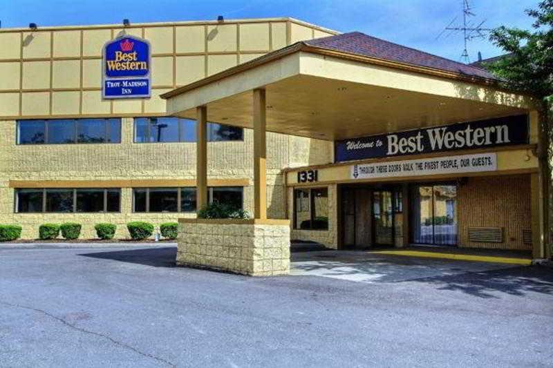 Days Inn & Suites By Wyndham Madison Heights Mi Exterior foto